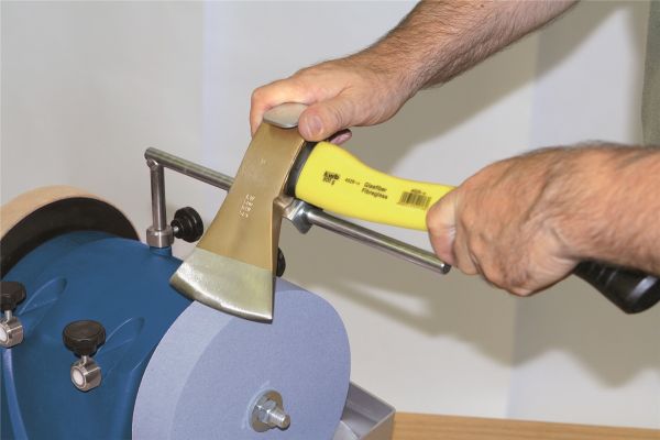 SCHEPPACH Tiger2500 Nassschleifer Schleifmaschine Schleifer mit Zubehör 200W 