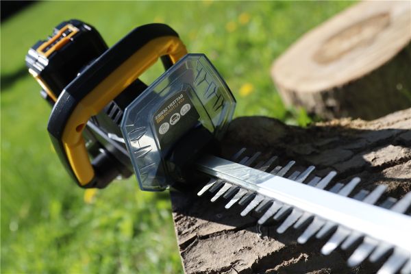 TEXAS HTX4000 Akku Heckenschere 58cm drehbarer Griff 40V inkl Akku und Ladegerät 