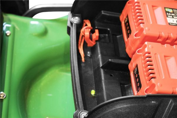 GÜDE Rasenmäher Trike Akku 2x40V elektro Akkurasenmäher Mäher 460/40-5.0 S 46cm 